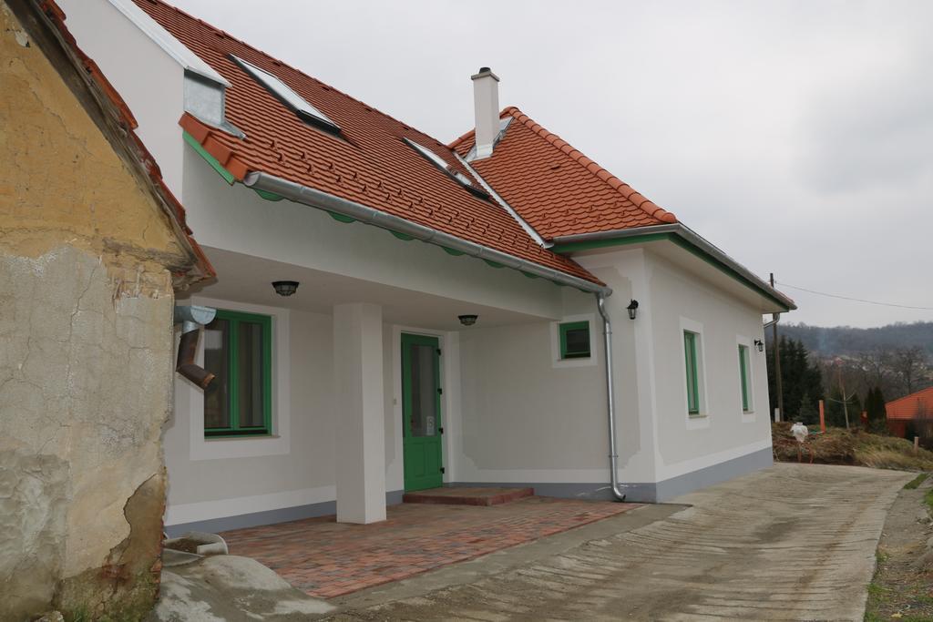 Fogadó a Patkolókovácshoz Szekszárd Exterior foto